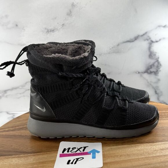 Womens size 7.5-Nike Roshe One Hi Sneaker Boots 807424-001 Faux Fur Black Gray - Picture 3 of 9